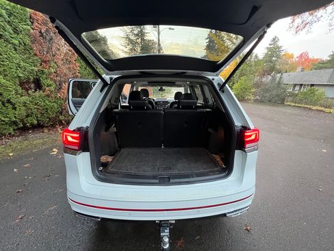 Used 2021 Volkswagen Atlas SEL R-Line image 20