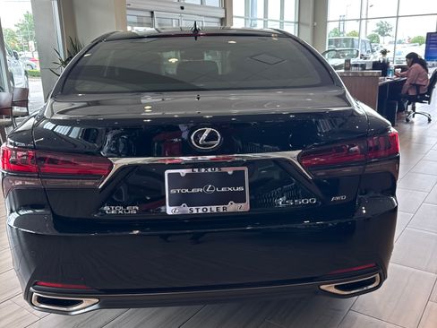 Used 2024 Lexus LS 500 AWD w/ Luxury Package image 8