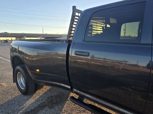 Used 2018 RAM 3500 Tradesman w/ Popular Equipment Group image 6