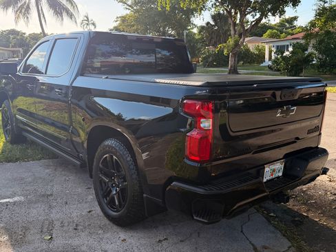 Used 2024 Chevrolet Silverado 1500 High Country w/ Midnight Edition image 9