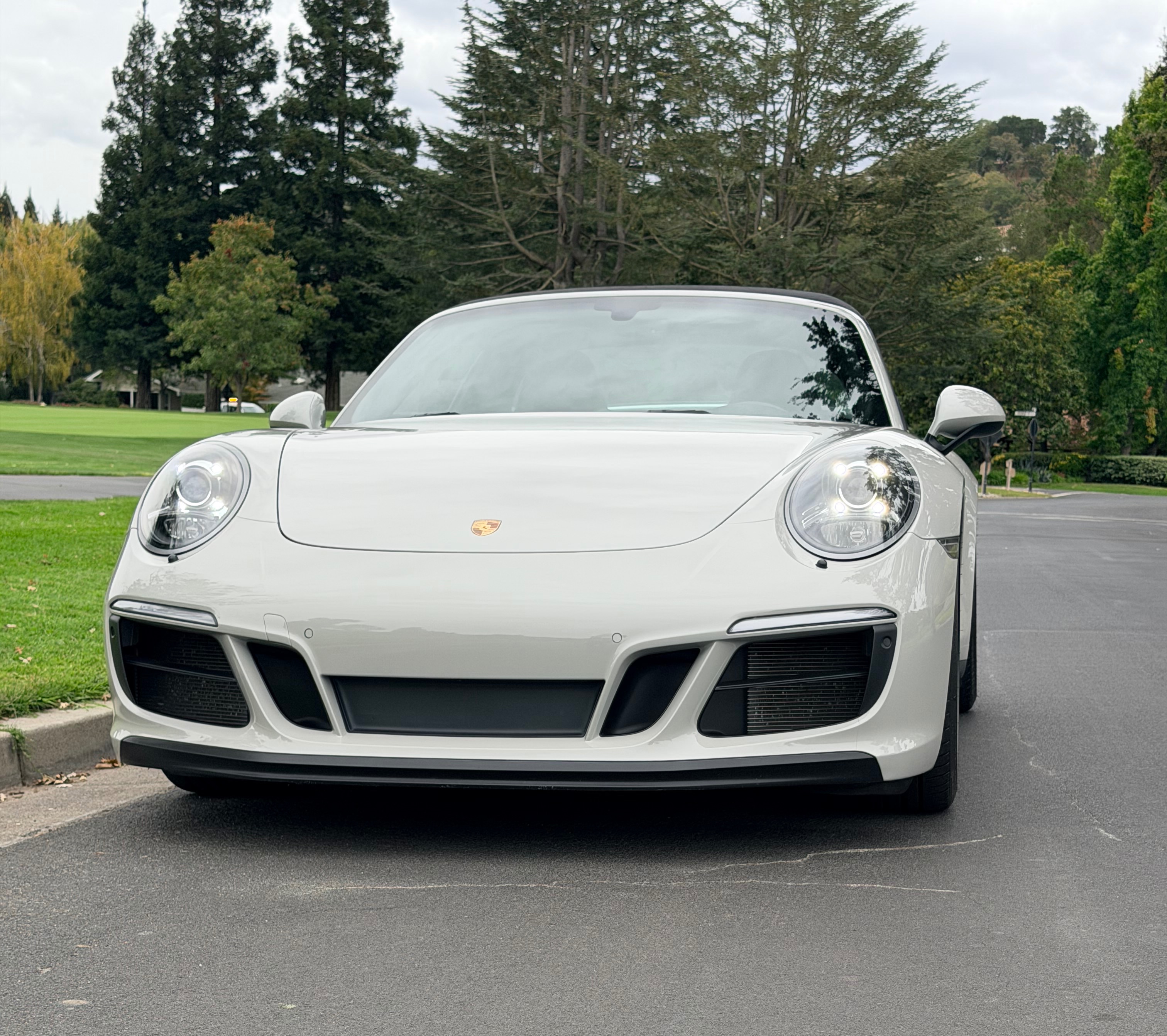 Used 2018 Porsche 911 Targa 4 GTS AWD/4WD image 2