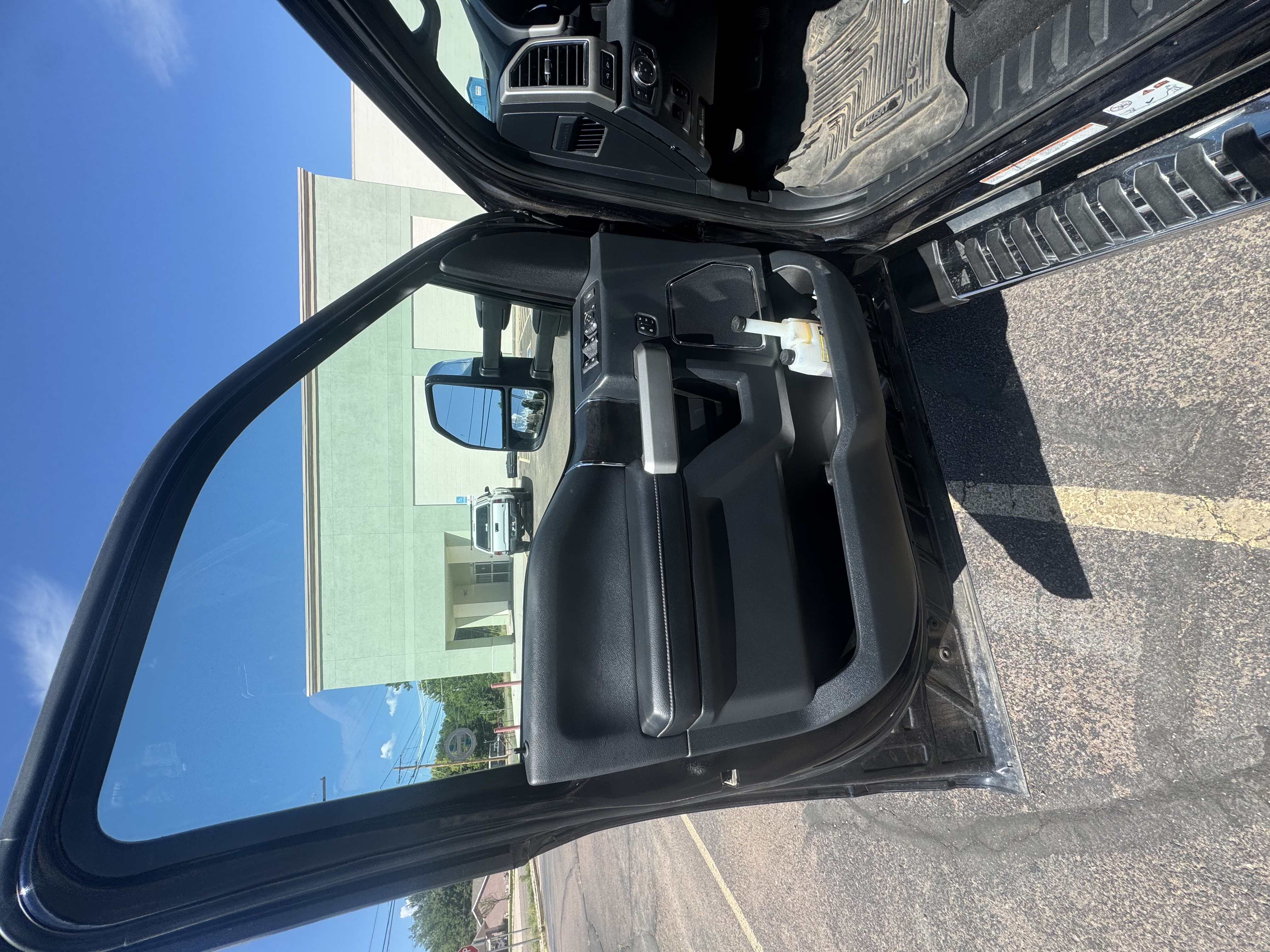 Used 2022 Ford F450 Lariat w/ Lariat Ultimate Package AWD/4WD image 16