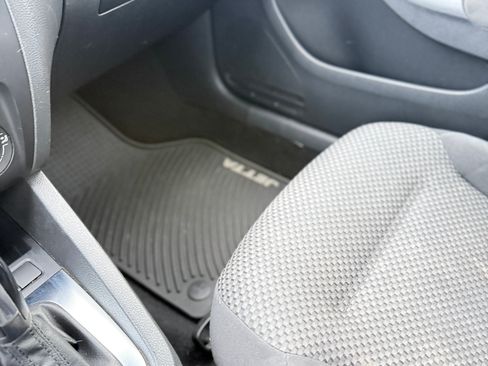 Used 2012 Volkswagen Jetta S image 10