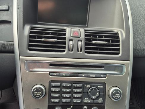 Used 2011 Volvo XC60 3.2 image 11