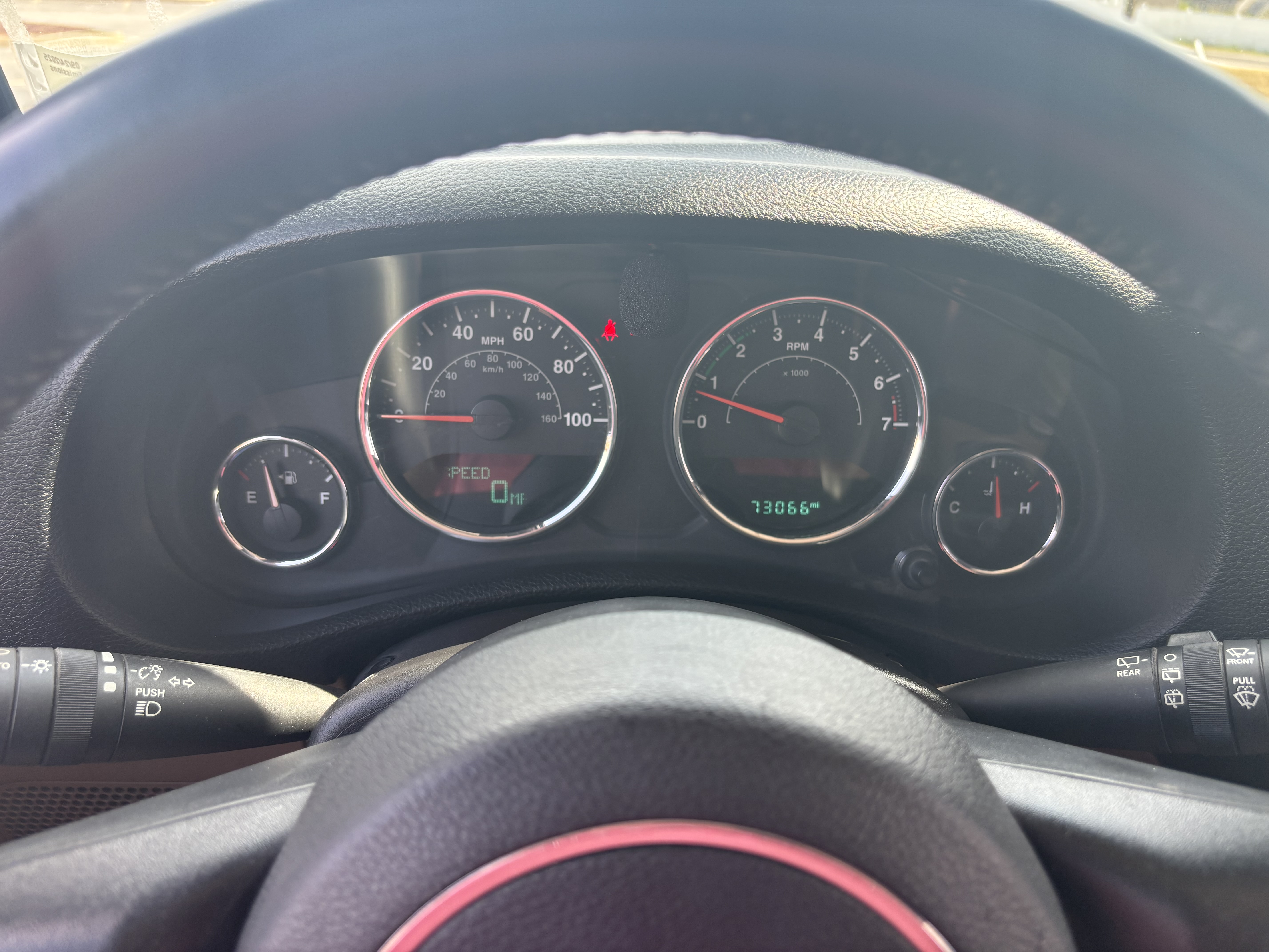 Used 2017 Jeep Wrangler Unlimited Sahara w/ Connectivity Group AWD/4WD image 9