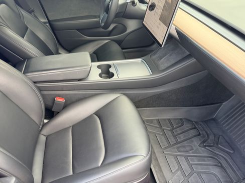 Used 2022 Tesla Model 3 Long Range image 19