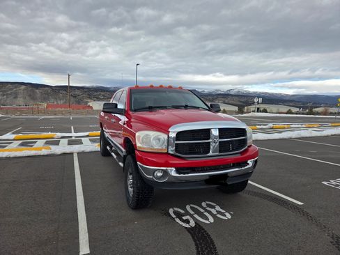 Used 2006 Dodge Ram 3500 Truck SLT w/ Light Group image 11
