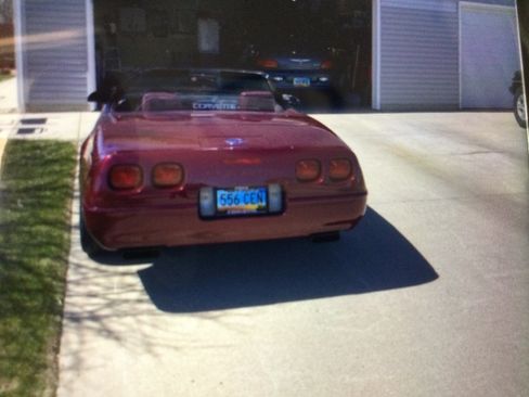 Used 1993 Chevrolet Corvette Convertible RWD image 2
