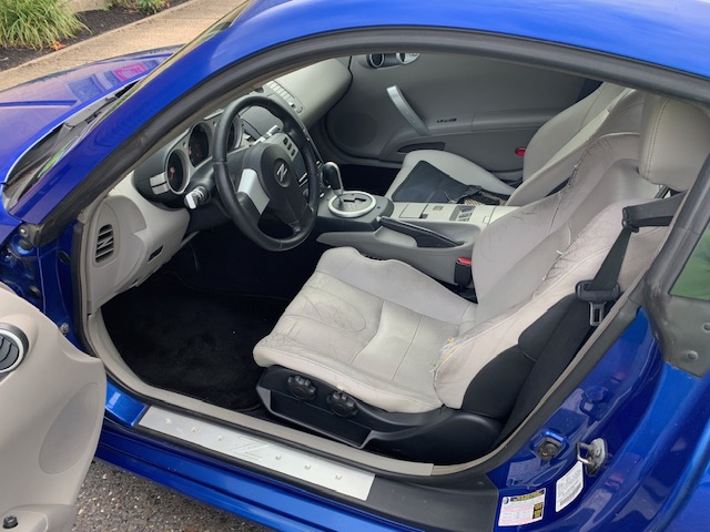 Used 2004 Nissan 350Z Touring w/ Aerodynamics Pkg RWD image 6
