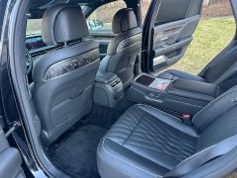 Used 2023 Genesis G90 3.5T image 20