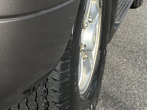 Used 1999 Lexus LX 470 4WD image 11