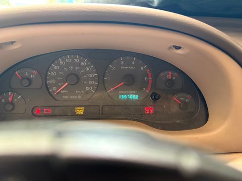 Used 2000 Ford Mustang GT image 5