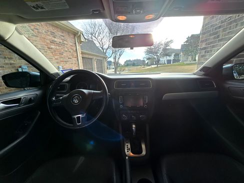 Used 2012 Volkswagen Jetta TDI image 6