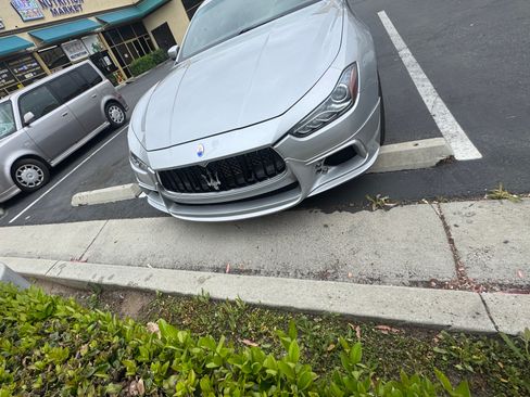 Used 2014 Maserati Ghibli RWD image 1