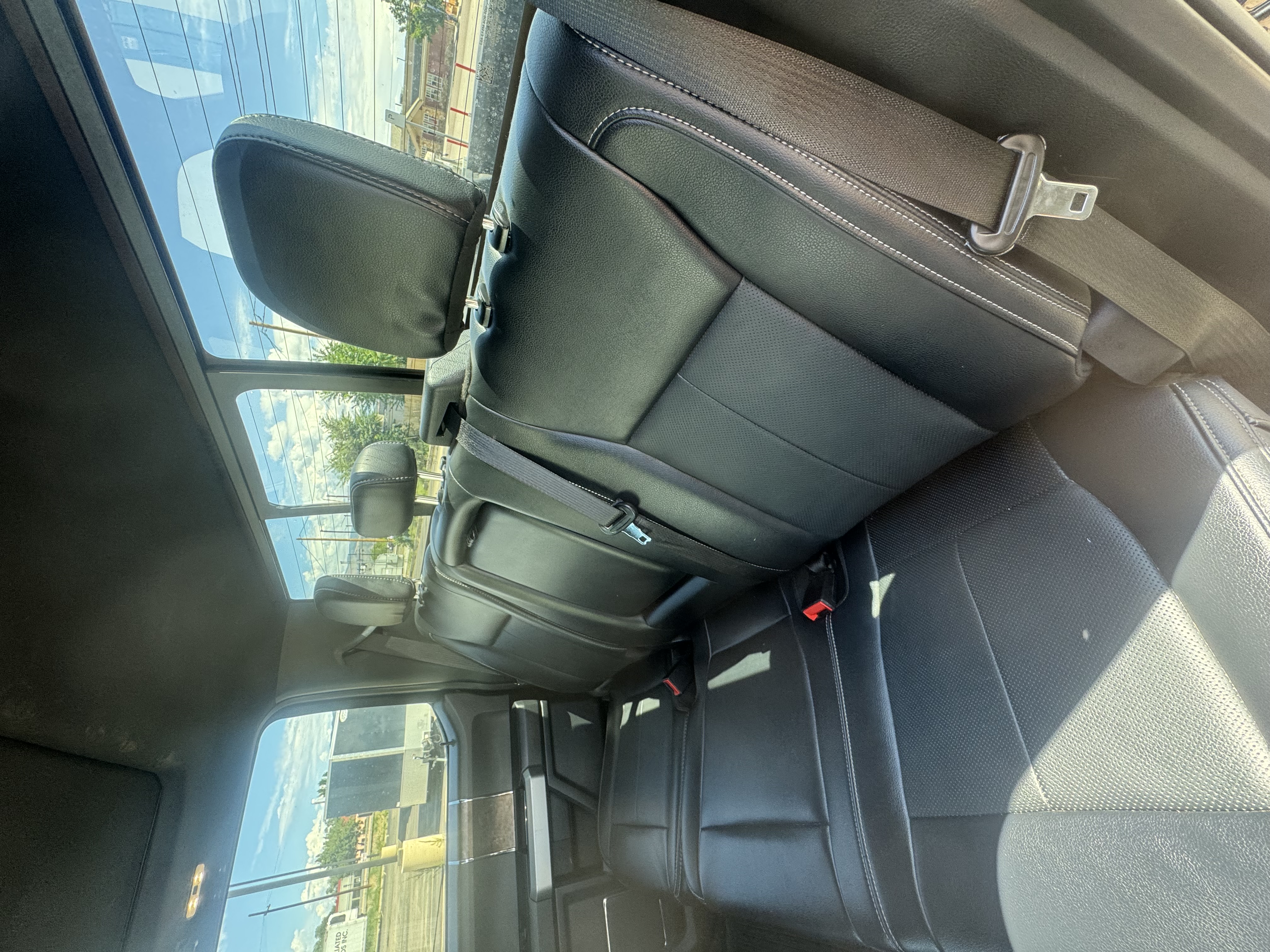 Used 2022 Ford F450 Lariat w/ Lariat Ultimate Package AWD/4WD image 15
