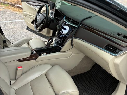 Used 2014 Cadillac XTS Luxury AWD/4WD image 12