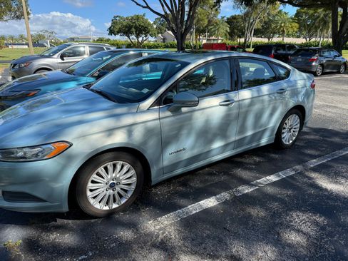 Used 2014 Ford Fusion SE image 9