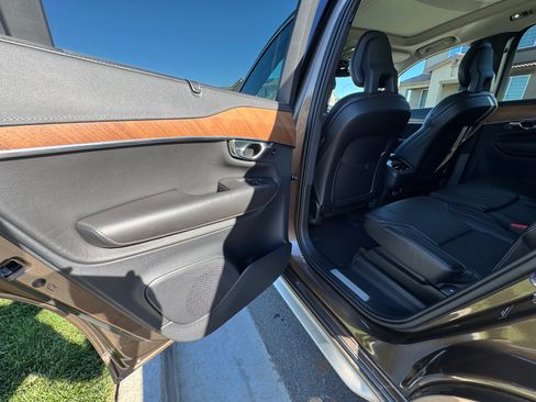 Used 2017 Volvo XC90 T6 Inscription image 11