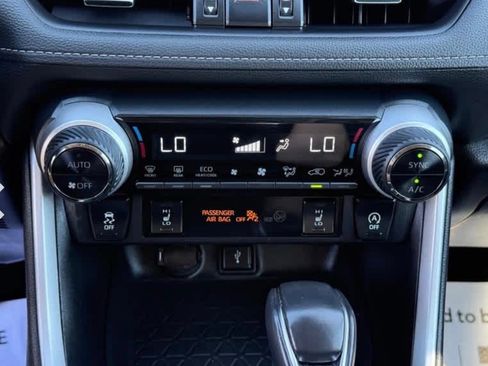 Used 2021 Toyota RAV4 XLE image 17