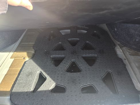 Used 2014 Nissan Sentra SV w/ SV Driver Package image 13