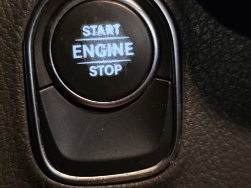 Used 2019 Mercedes-Benz Sprinter 144 image 10