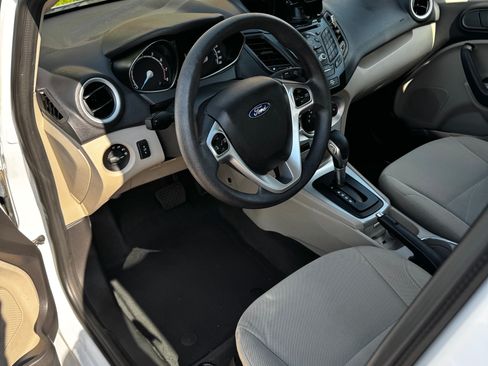 Used 2019 Ford Fiesta SE FWD image 17