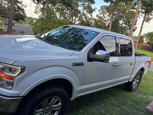 Used 2020 Ford F150 Lariat w/ Equipment Group 502A Luxury AWD/4WD image 4