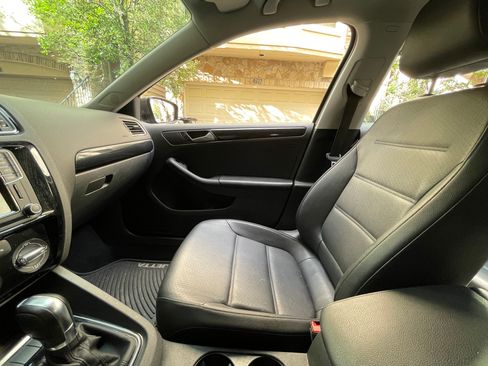 Used 2016 Volkswagen Jetta SEL Premium image 15