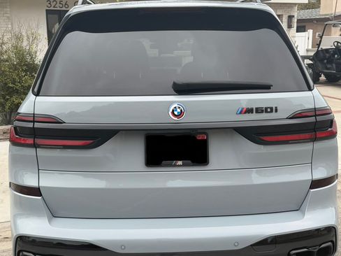 Used 2023 BMW X7 M60i w/ Executive Package image 5