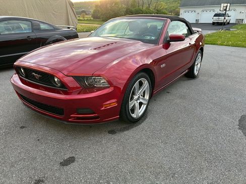 Used 2014 Ford Mustang GT Premium w/ Comfort Package RWD image 2