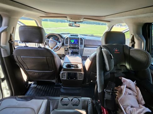 Used 2020 Ford F150 Limited w/ Trailer Tow Package image 23