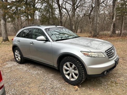 Used 2005 INFINITI FX35 AWD image 2