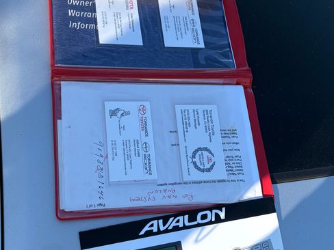 Used 2007 Toyota Avalon XLS image 16