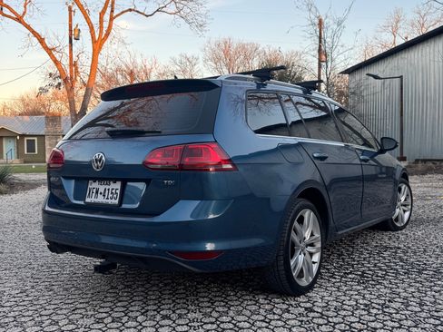 Used 2015 Volkswagen Golf TDI SEL image 5