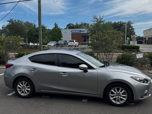 Used 2014 MAZDA MAZDA3 i Touring w/ Moonroof Package 1 FWD image 13