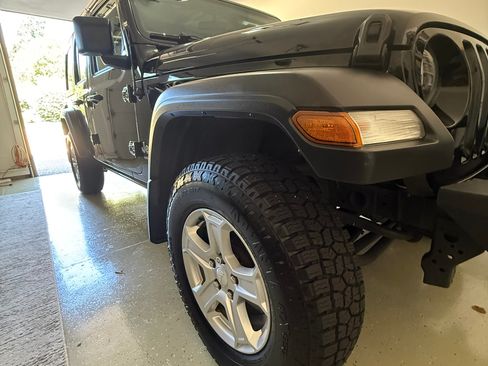 Used 2020 Jeep Wrangler Unlimited Sport S AWD/4WD image 9