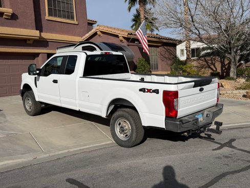 Used 2021 Ford F250 XL w/ Power Equipment Group image 5