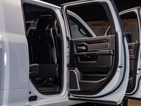 Used 2023 RAM 3500 Laramie w/ Night Edition image 25