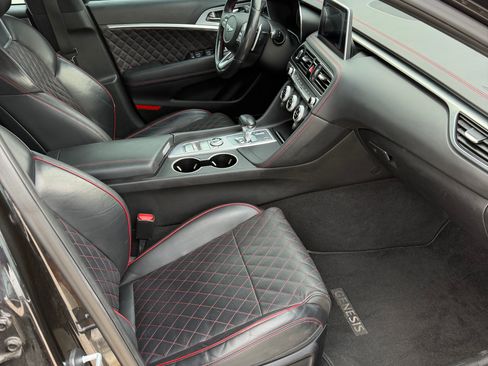 Used 2019 Genesis G70 3.3T Advanced w/ Sport Package RWD image 14