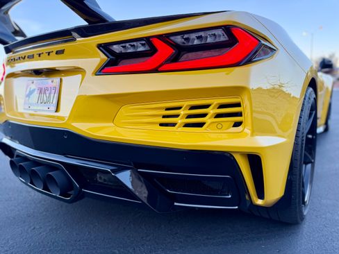 Used 2025 Chevrolet Corvette E-Ray image 25