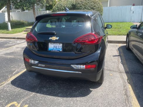 Used 2020 Chevrolet Bolt LT image 9