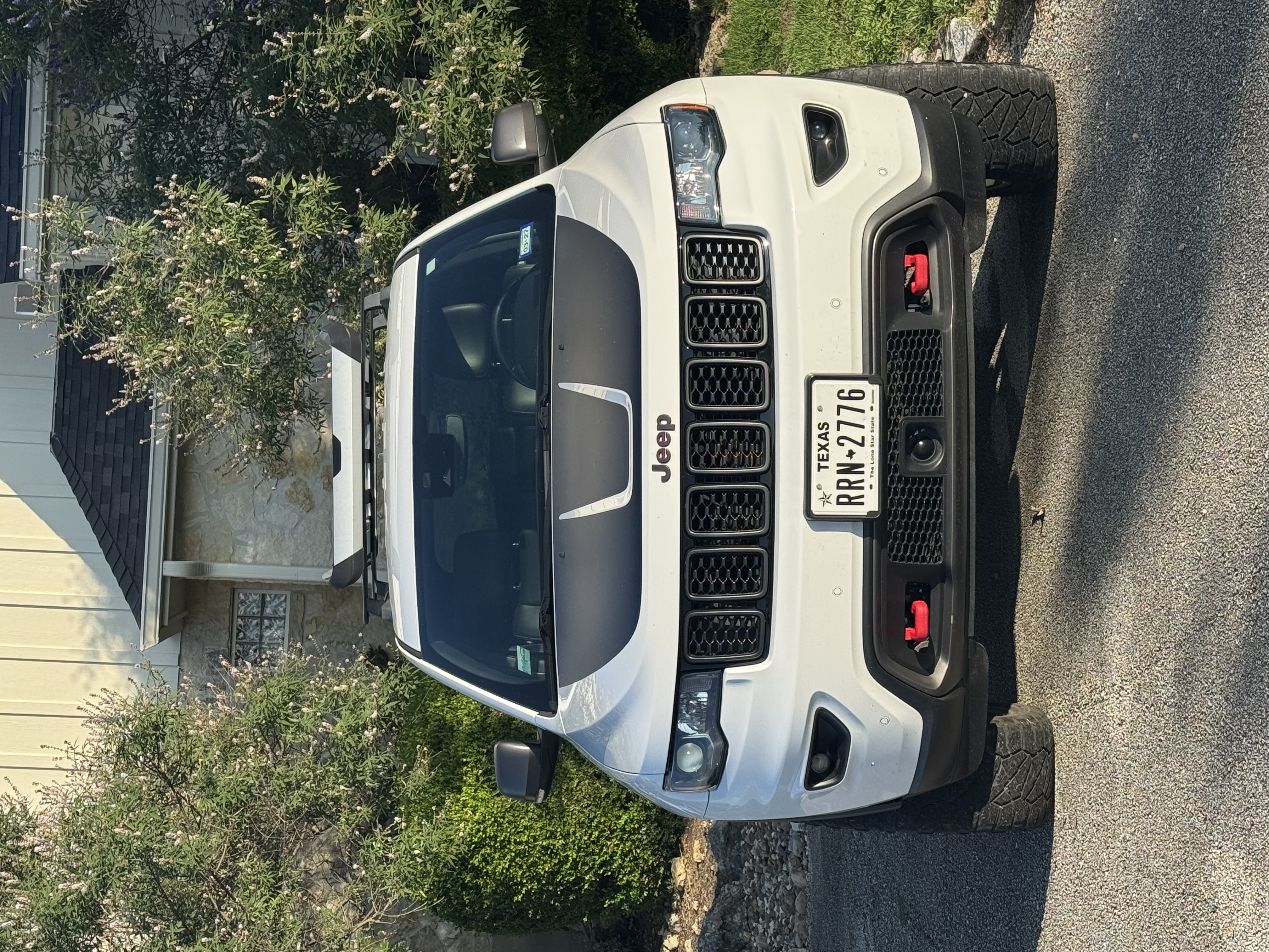 Used 2019 Jeep Grand Cherokee Trailhawk AWD/4WD image 5