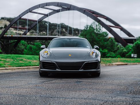 Used 2017 Porsche 911 Carrera S image 1