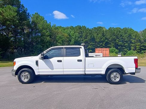 Used 2017 Ford F250 XL w/ Power Equipment Group image 2