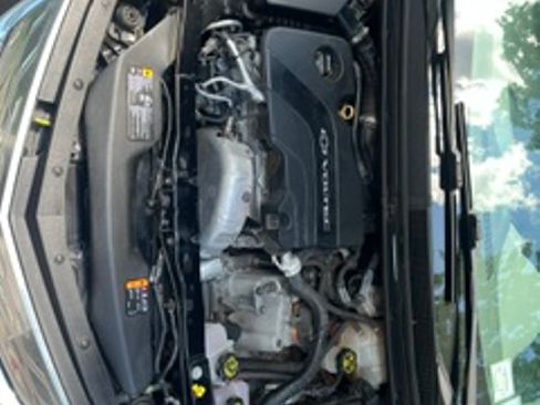 Used 2017 Chevrolet Volt LT w/ Comfort Package FWD image 4