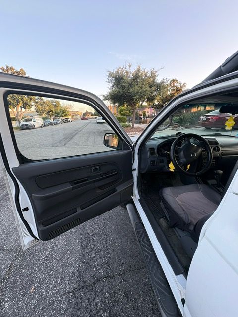 Used 2003 Nissan Frontier XE RWD image 11