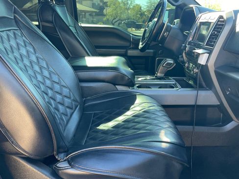 Used 2018 Ford F150 Raptor w/ Equipment Group 802A Luxury image 12