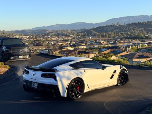 Used 2017 Chevrolet Corvette Grand Sport image 2
