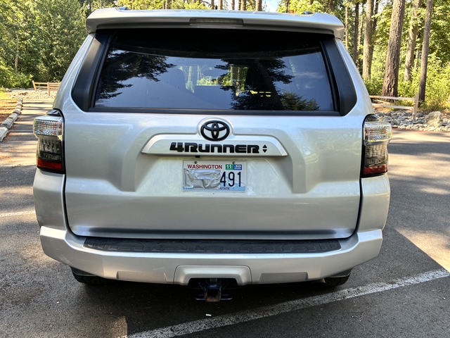 Used 2022 Toyota 4Runner SR5 Premium w/ 4Runner Black Package (TMS) AWD/4WD image 9
