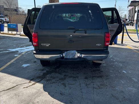Used 2001 Ford Expedition XLT image 13